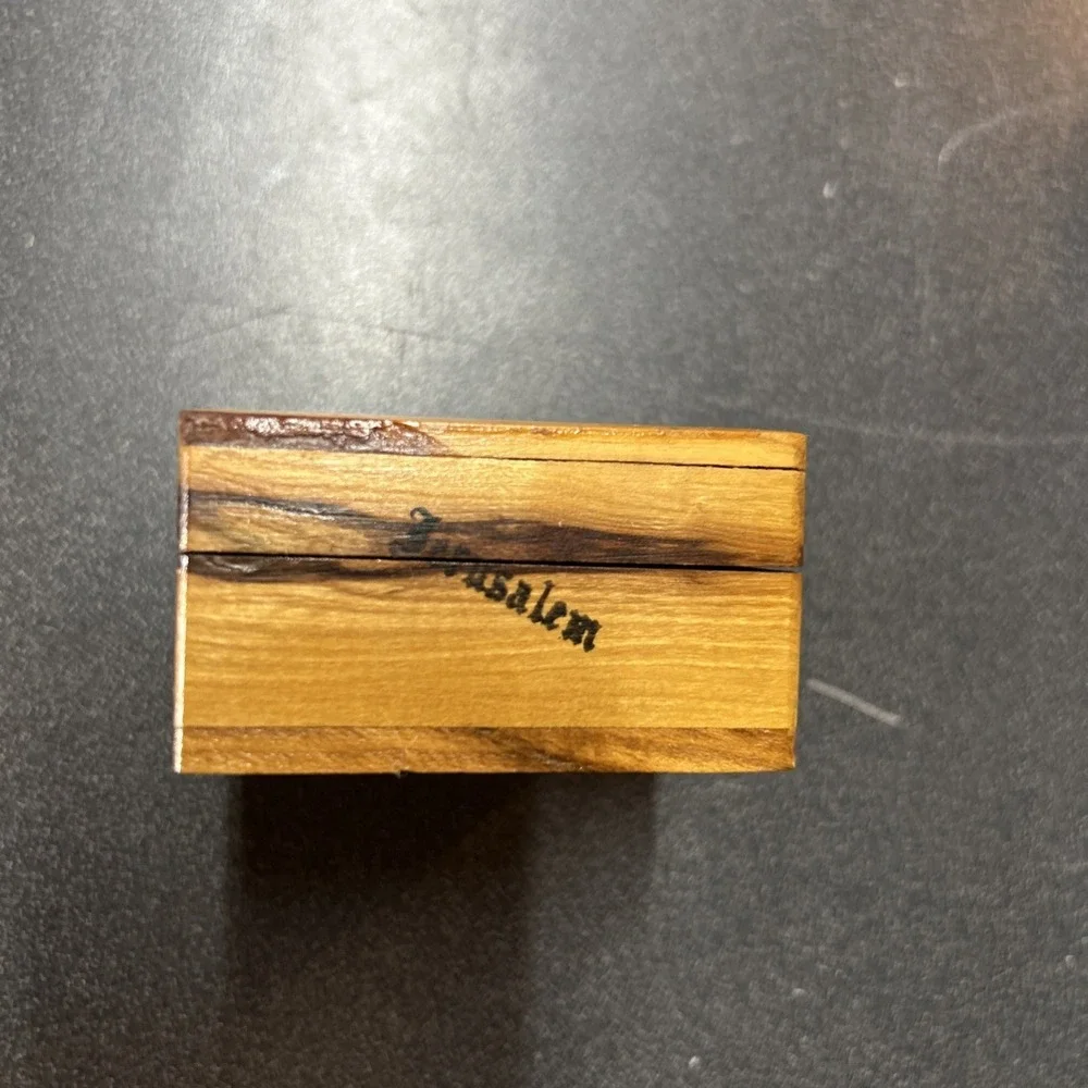 WWII-Era Olive Wood Jerusalem Box – OSS/CIA Woman's Holy Land‎ Relic Case